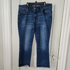 Women's Old Navy Mid RISE Medium Wash Flare Distressed/ Frayed  Crop Jeans- 12